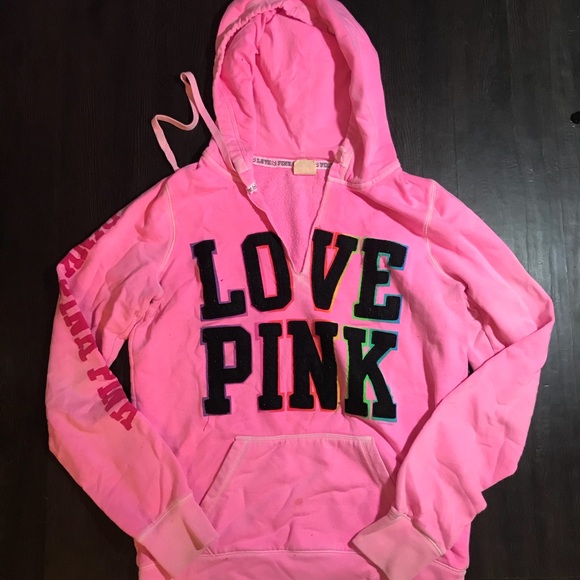 SOLD Victoria’s Secret Love Pink Hoodie - Picture 2 of 6